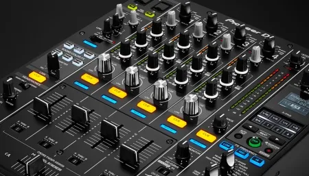 Купить PIONEER DJM-900NXS2 по выгодной цене в Москве